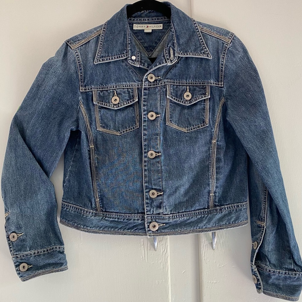 Tommy Hilfiger Stylized Contrasting Stitching Medium Blue Denim Jacket